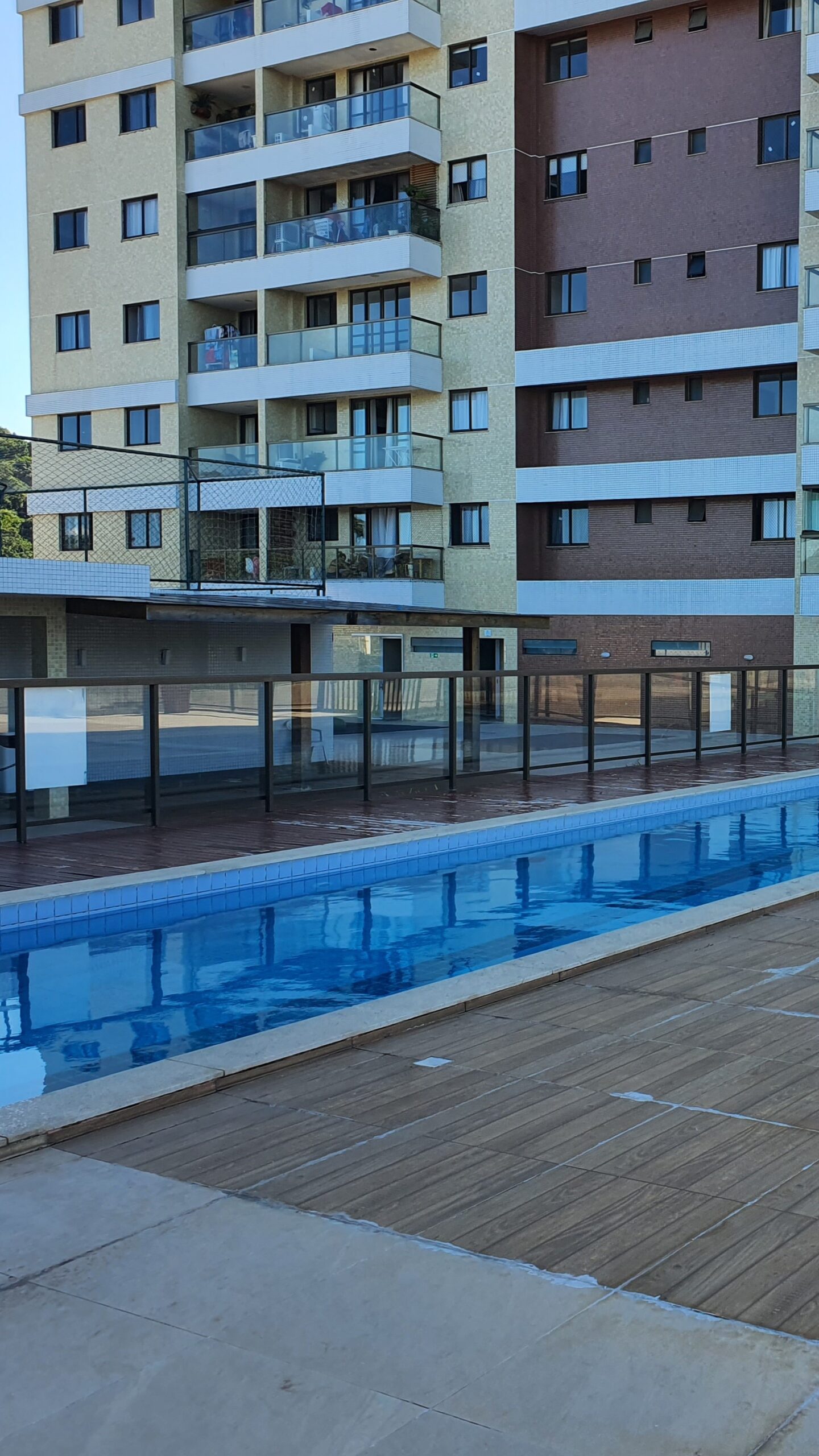 10. PISCINA